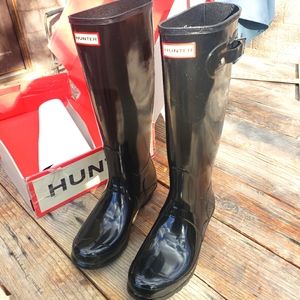 Hunter, knee high, gloss black boots- NEW